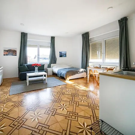 P & B Apartman *