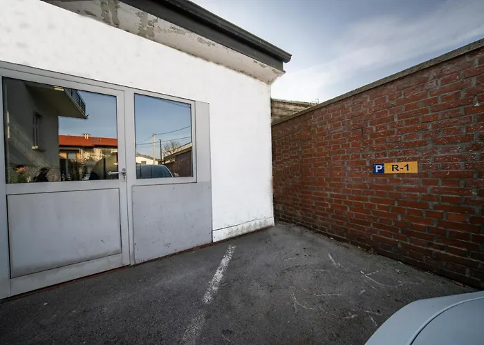 Διαμέρισμα P & B *