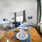 Apartment P & B *